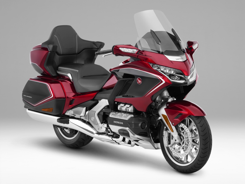 Illustration for article titled The 2018 Honda Gold Wing Is Lighter And So High Tech It Has Apple CarPlay